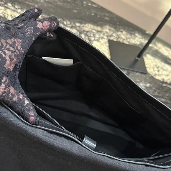 Like New Coach “Beckett” Black🖤Leather Briefcase, Messenger Flap, Crossbody